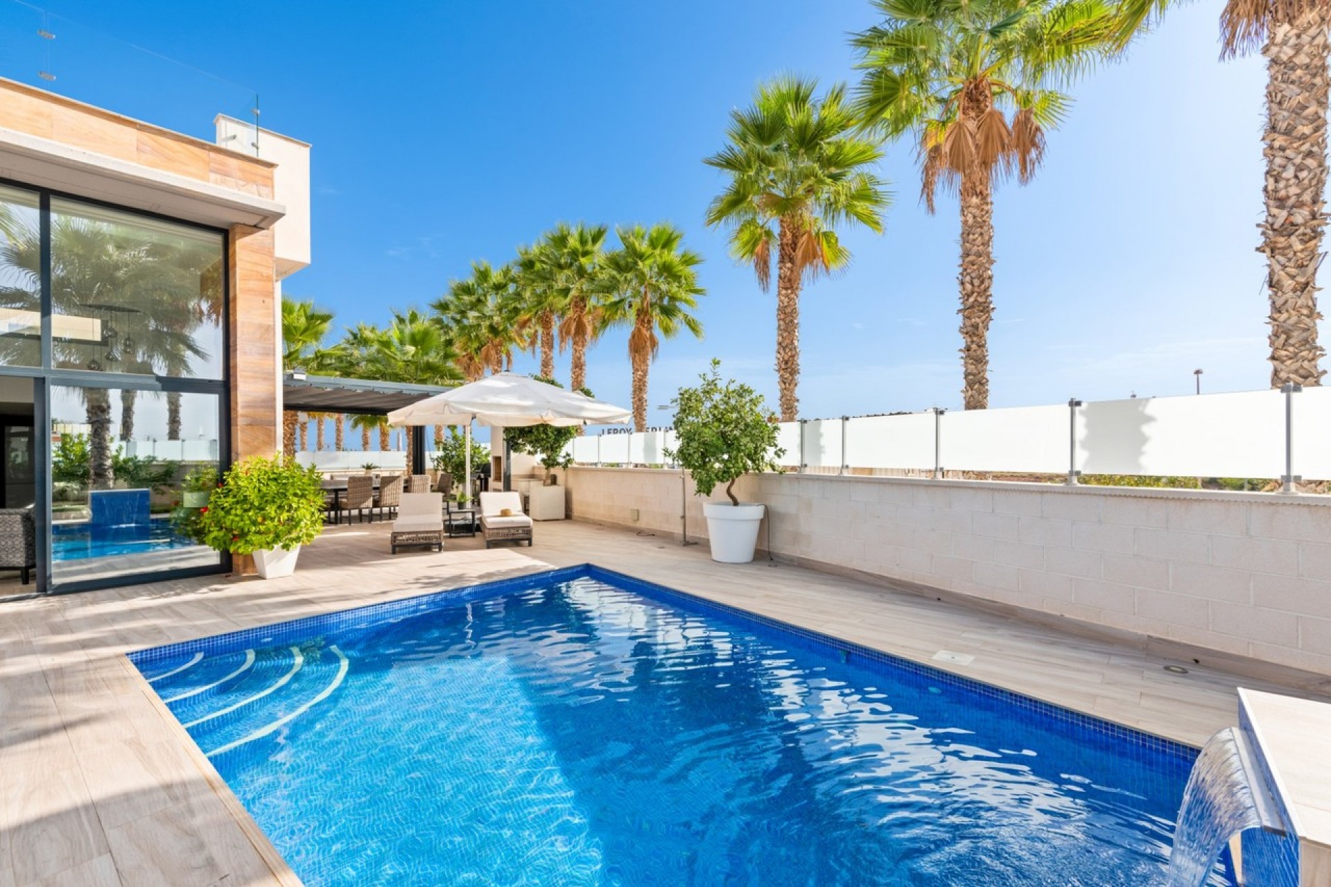 Reventa - Villa -
Cabo Roig - Costa Blanca
