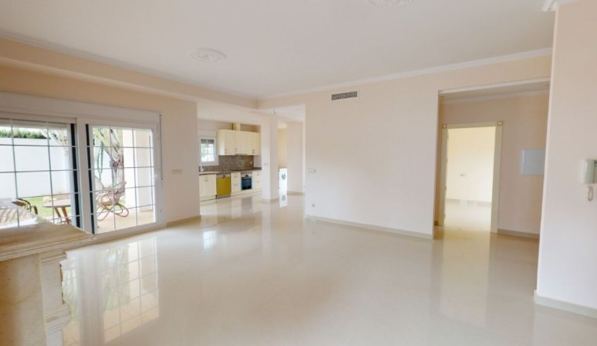 Reventa - Villa -
Cabo Roig - Costa Blanca