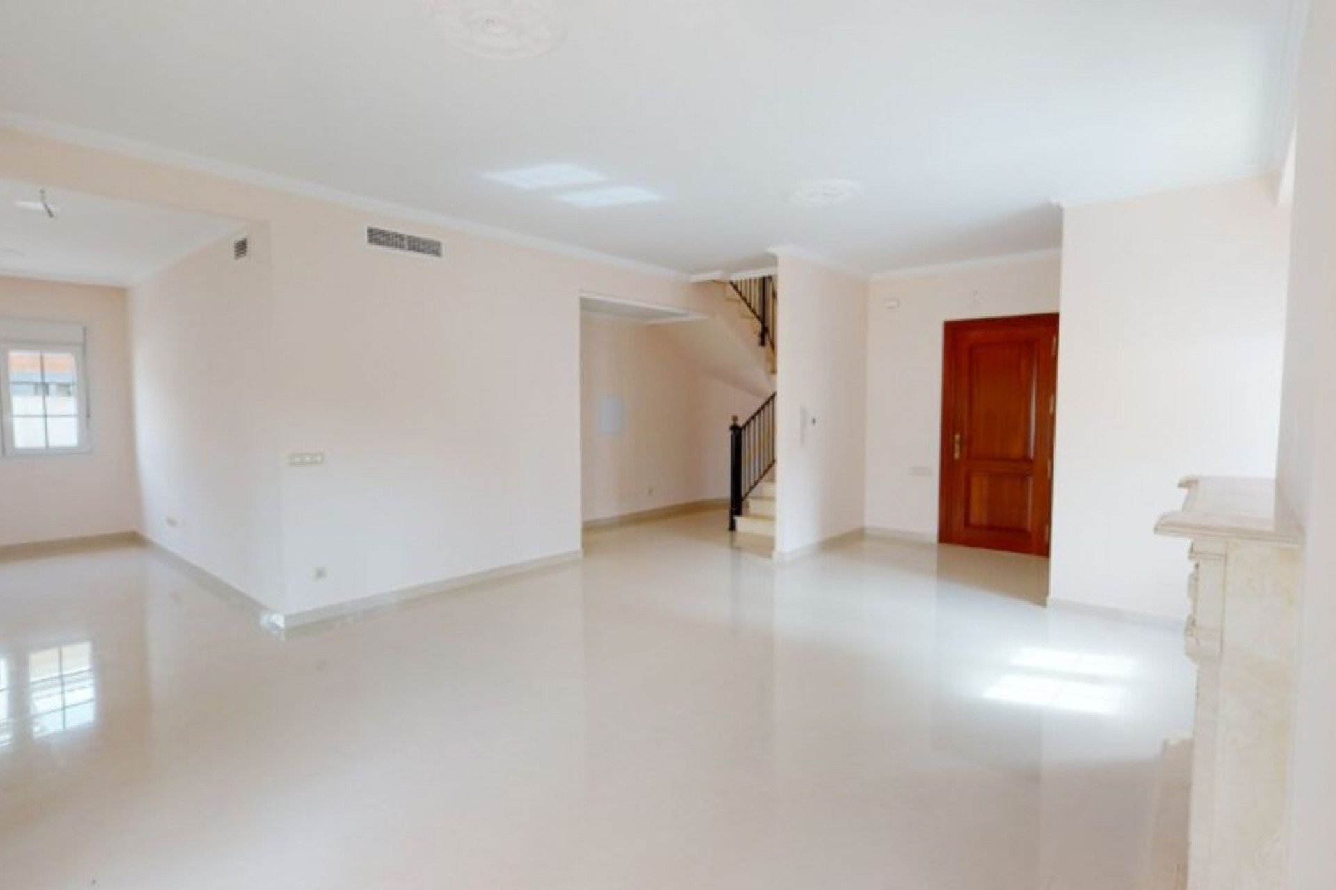 Reventa - Villa -
Cabo Roig - Costa Blanca