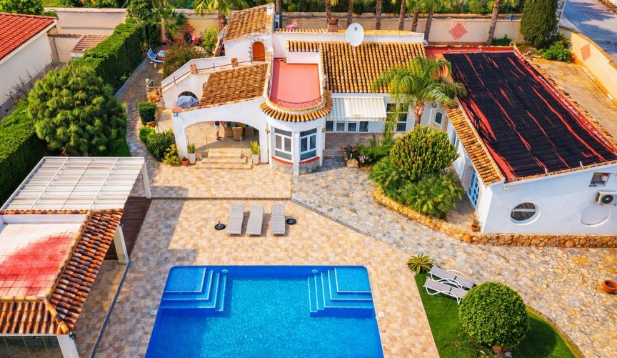 Reventa - Villa -
Cabo Roig - Costa Blanca