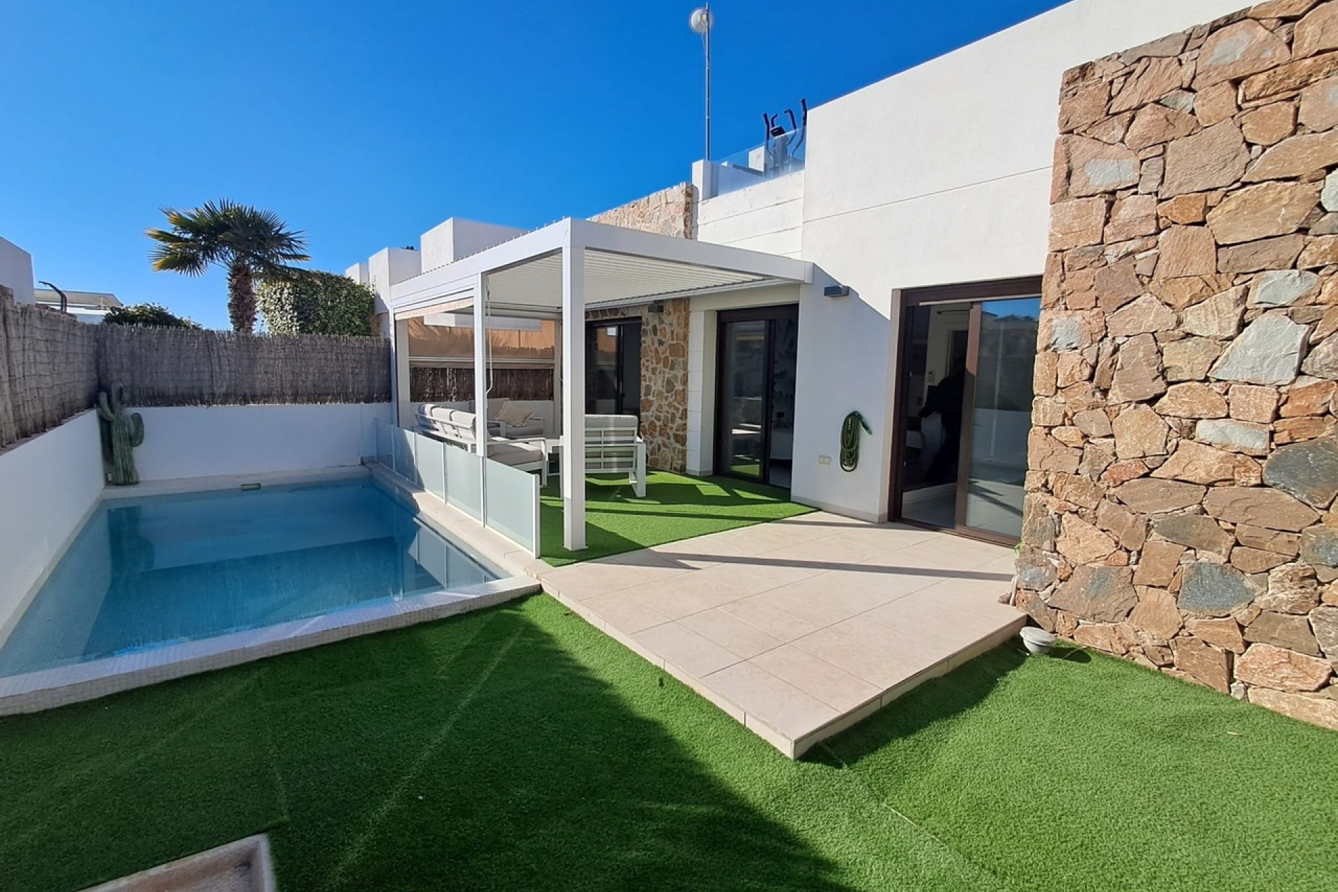 Reventa - Villa -
Cabo Roig - Costa Blanca