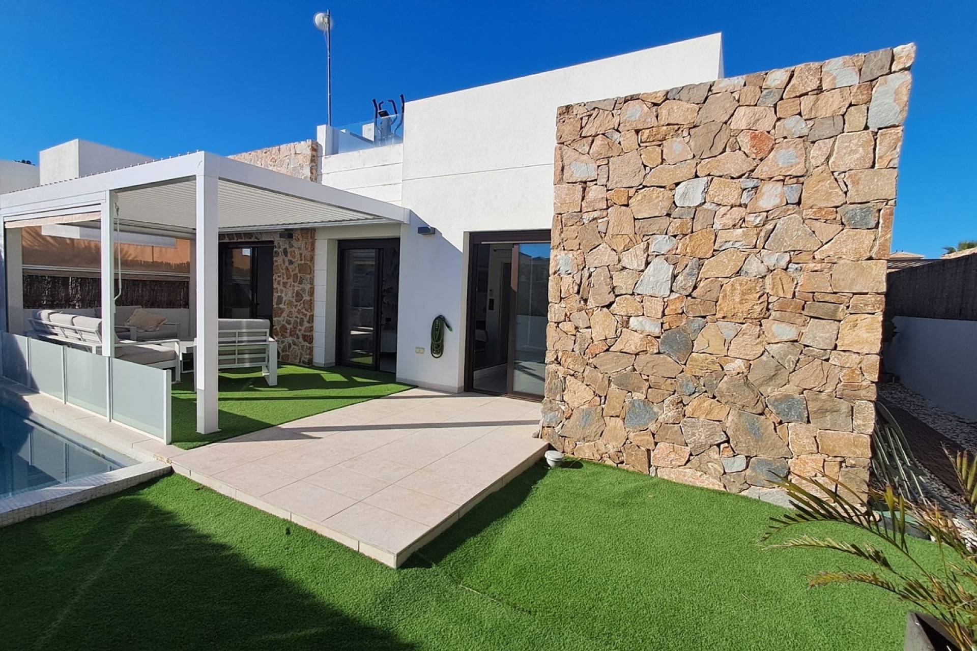Reventa - Villa -
Cabo Roig - Costa Blanca
