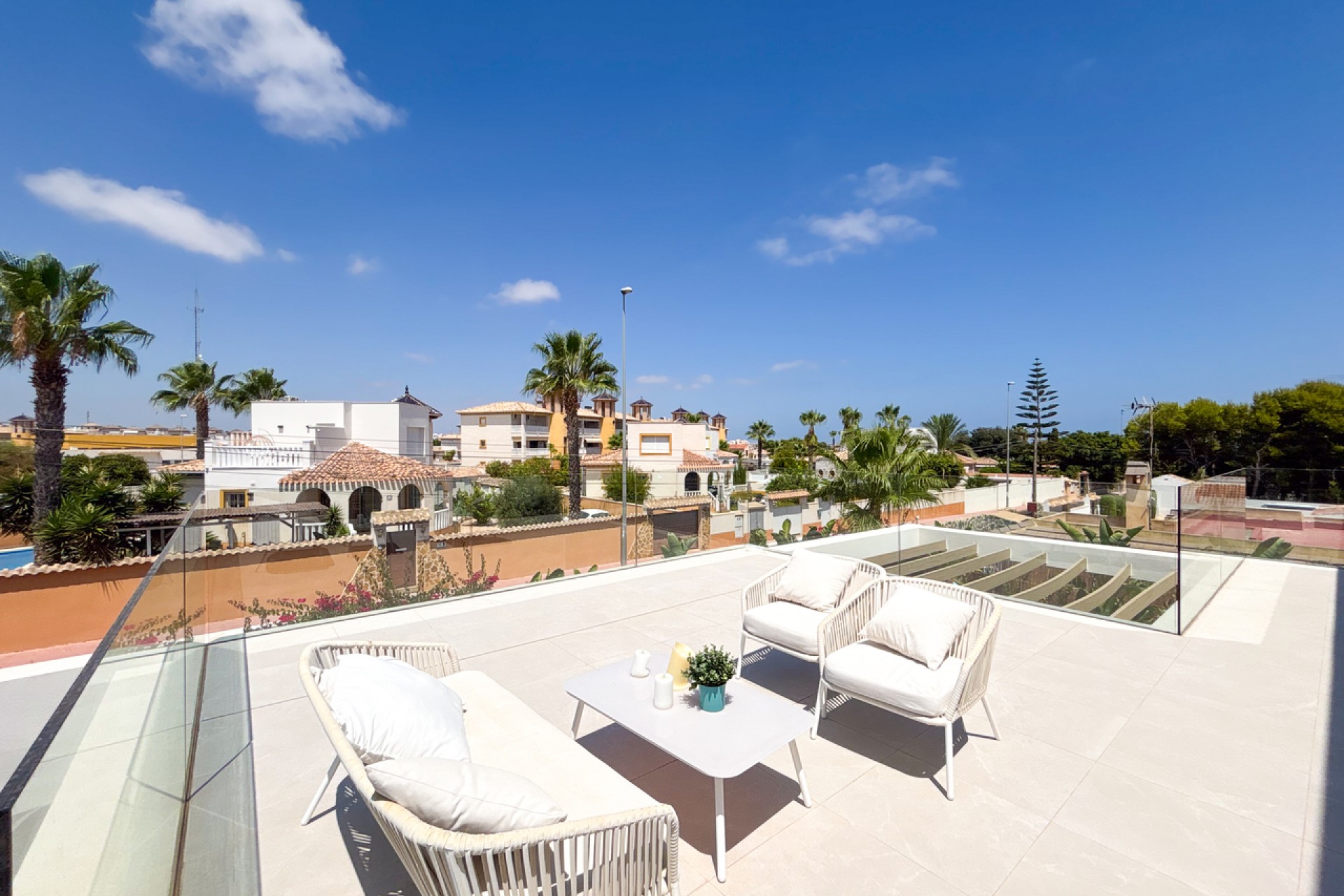 Reventa - Villa -
Cabo Roig - Costa Blanca