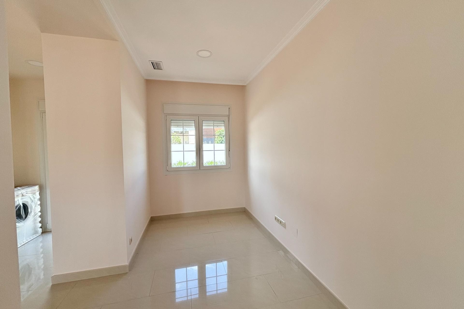 Reventa - Villa -
Cabo Roig - Costa Blanca