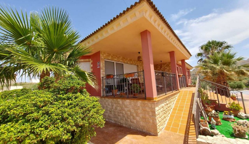 Reventa - Villa -
Calasparra - Inland