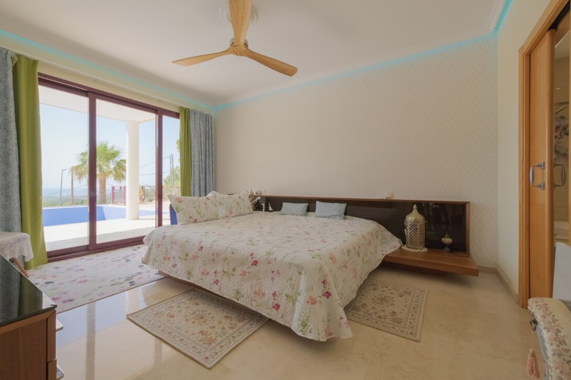 Reventa - Villa -
Callosa D'en Sarria - Costa Blanca