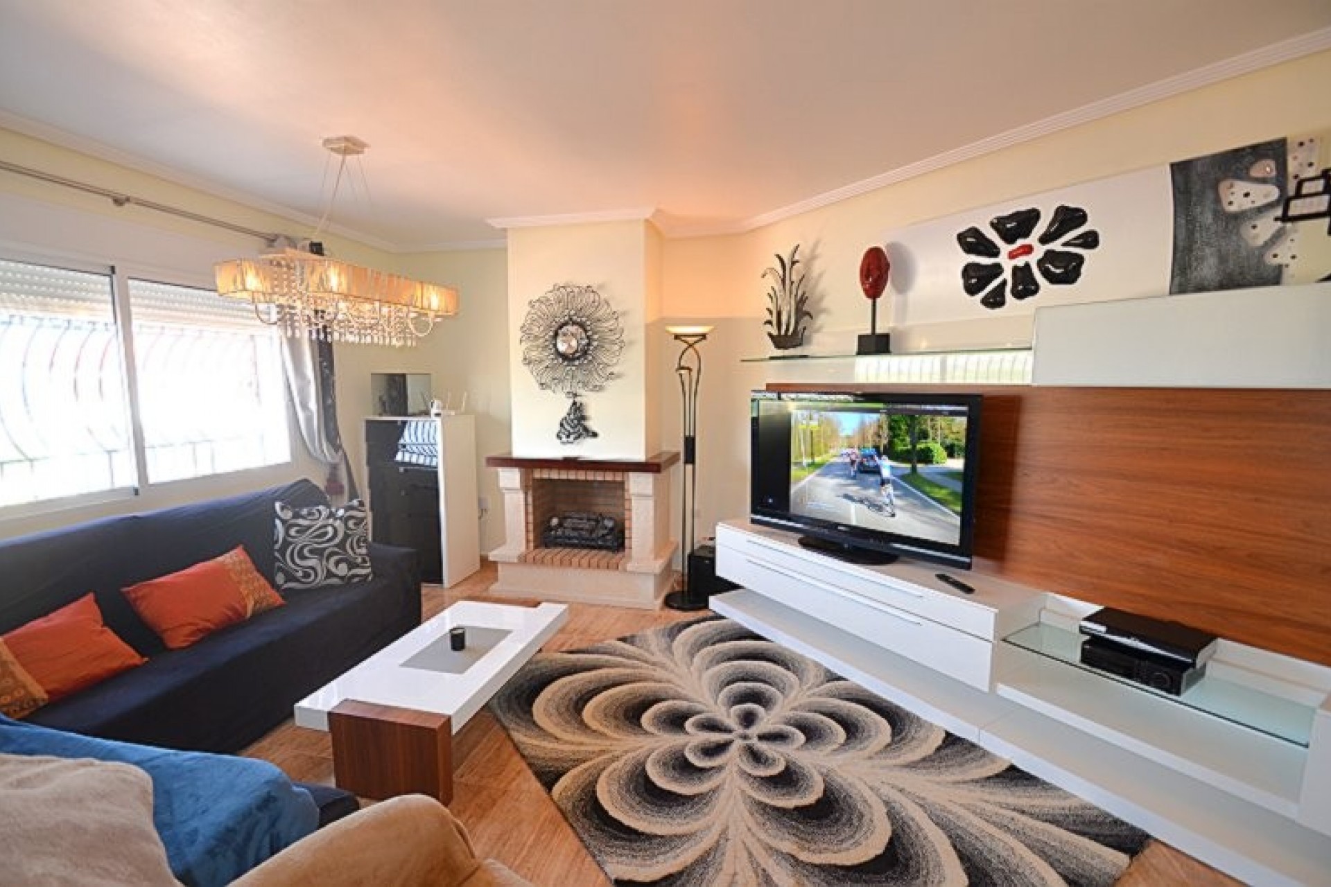 Reventa - Villa -
Campos del Río - Inland