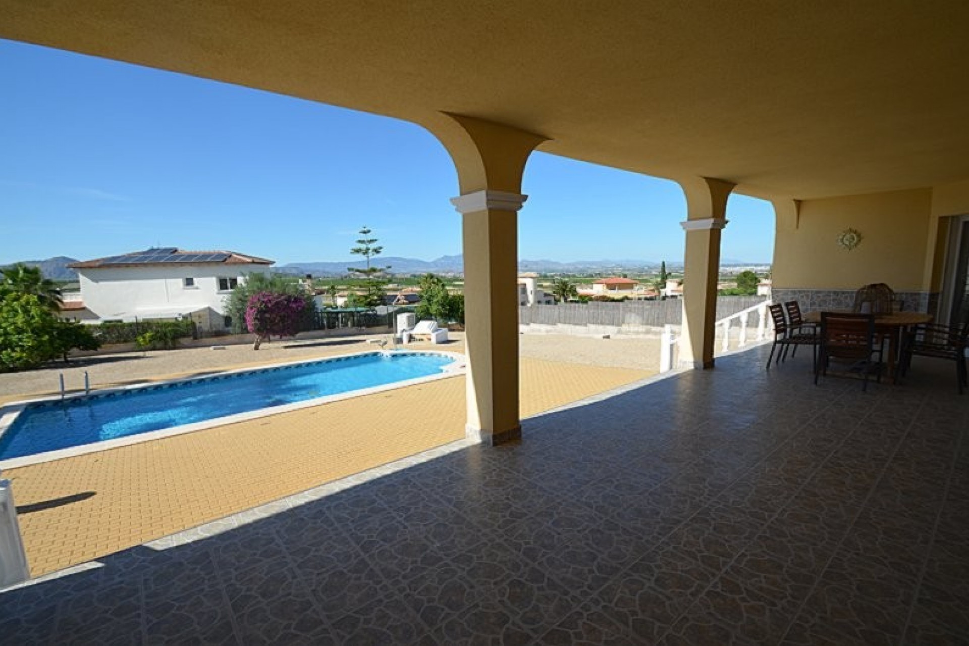 Reventa - Villa -
Campos del Río - Inland