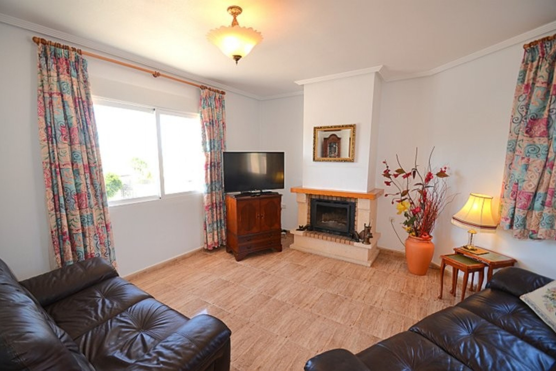 Reventa - Villa -
Campos del Río - Inland