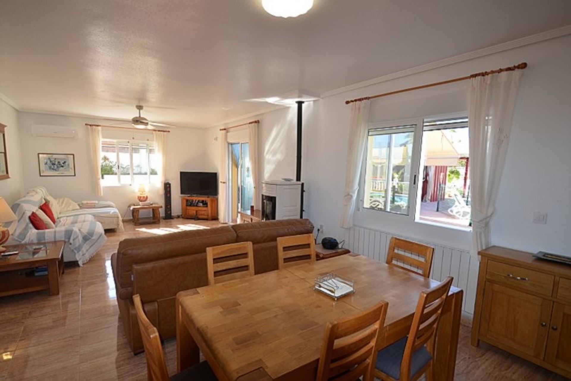 Reventa - Villa -
Campos del Río - Inland