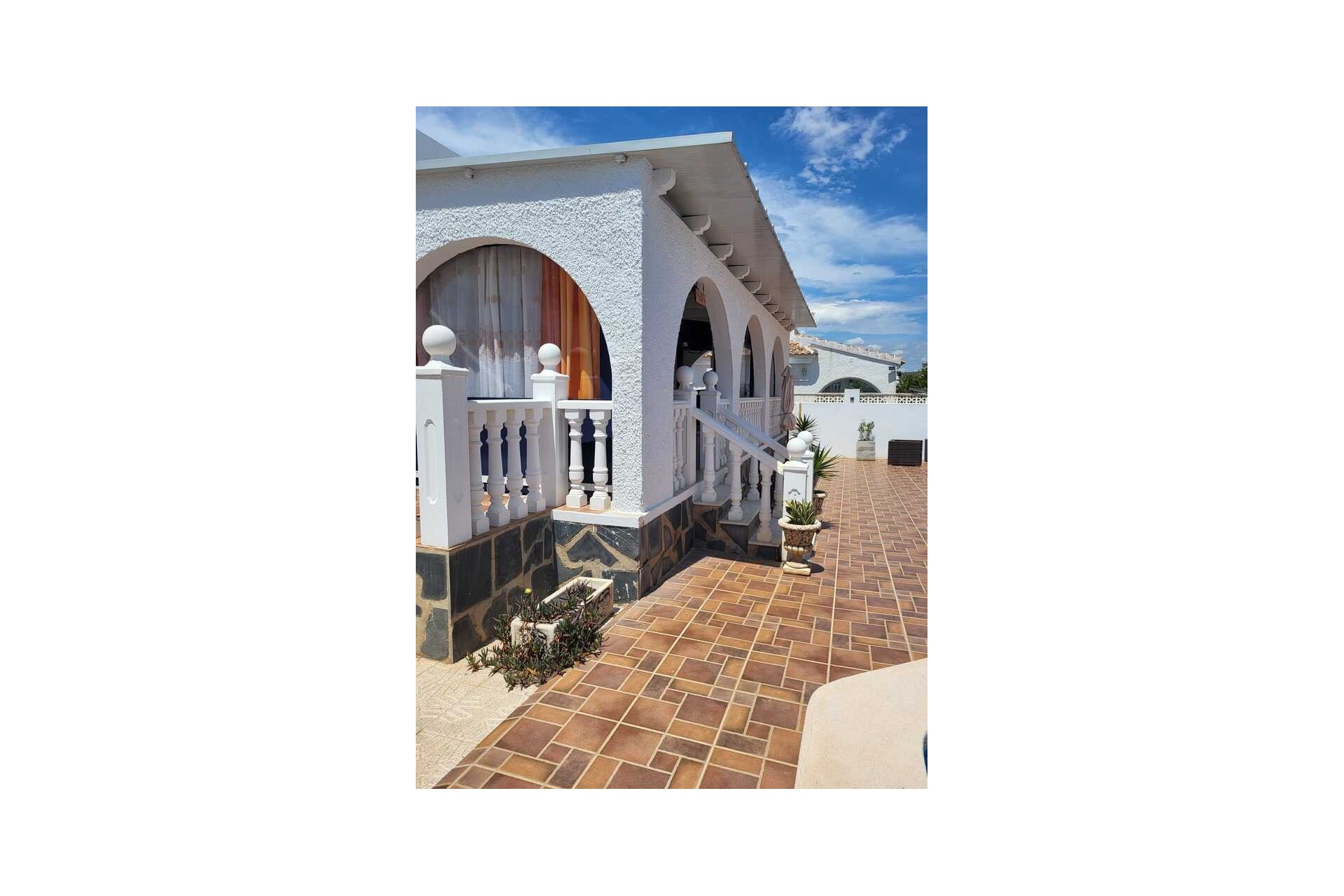 Reventa - Villa -
Camposol - Fortuna