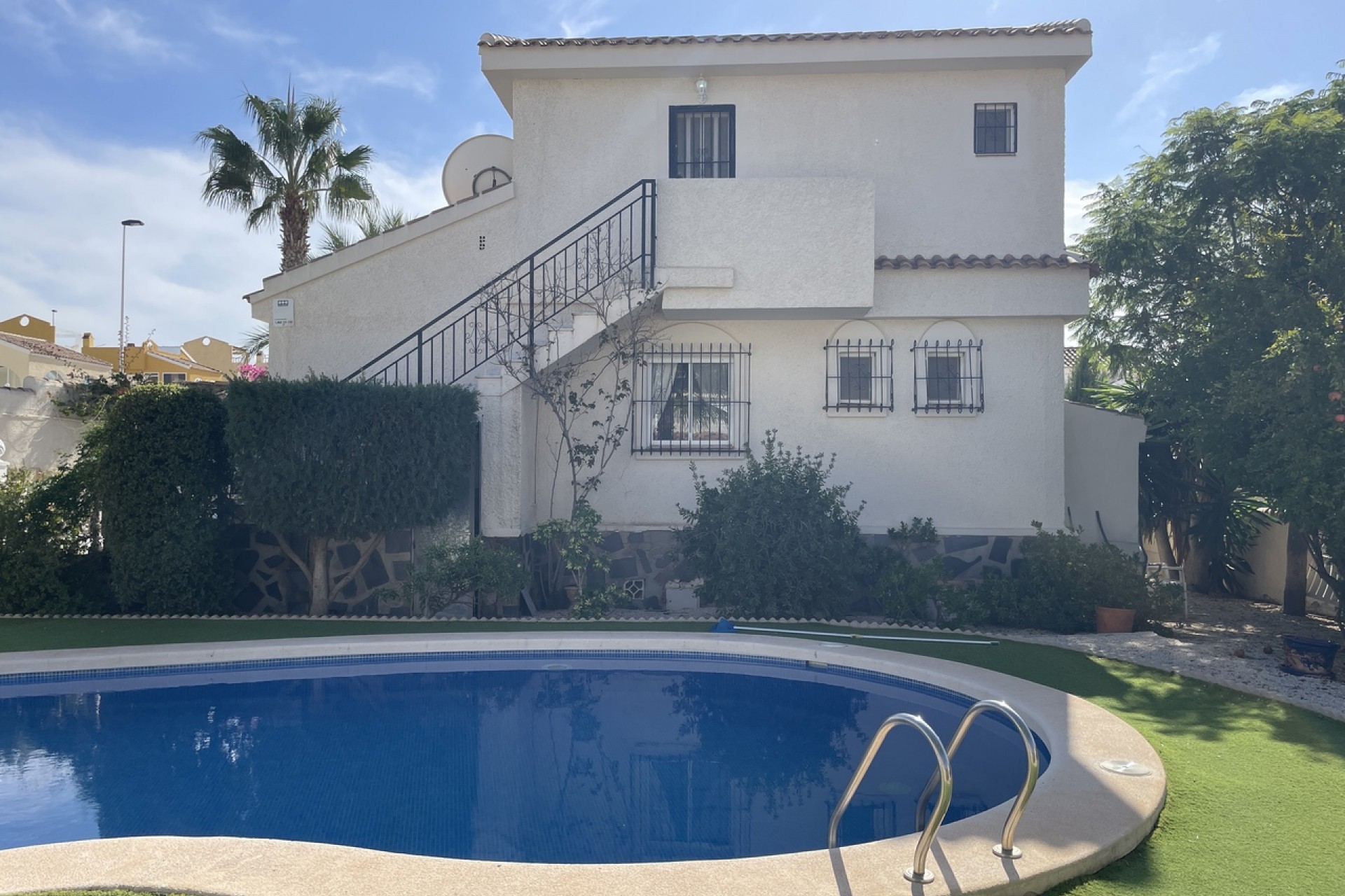 Reventa - Villa -
Camposol - Inland