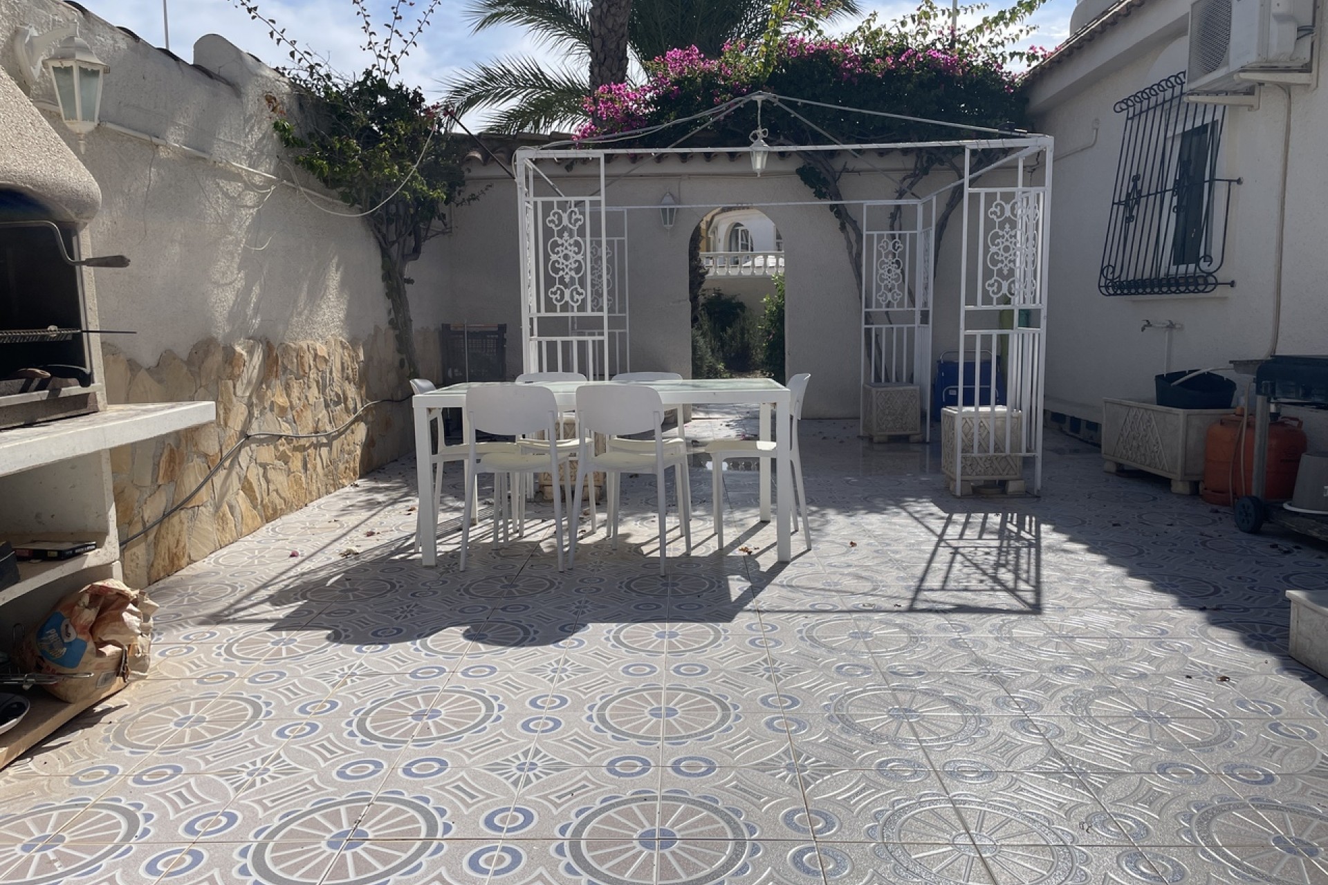 Reventa - Villa -
Camposol - Inland