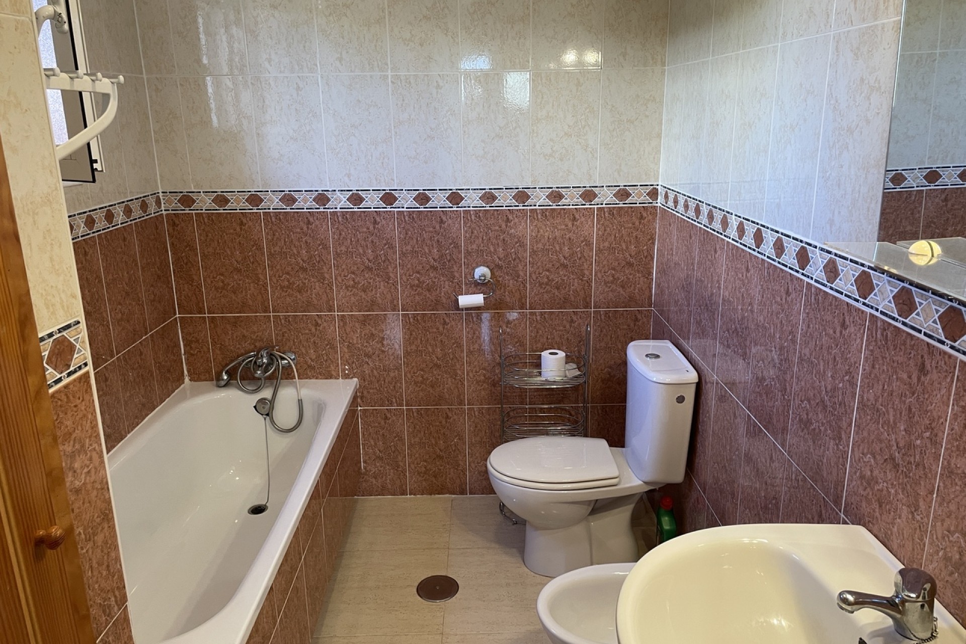 Reventa - Villa -
Camposol - Inland