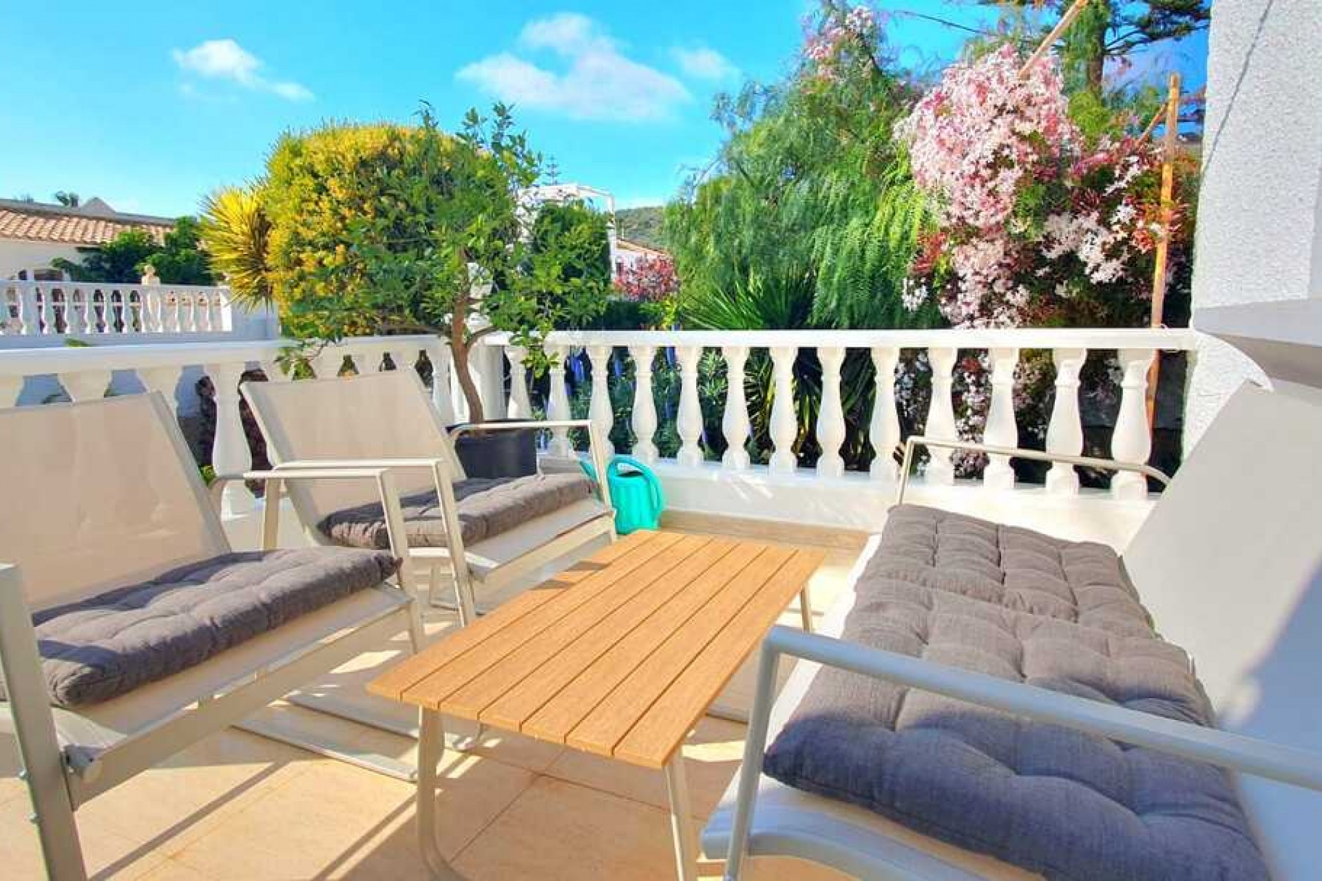 Reventa - Villa -
Camposol - Inland