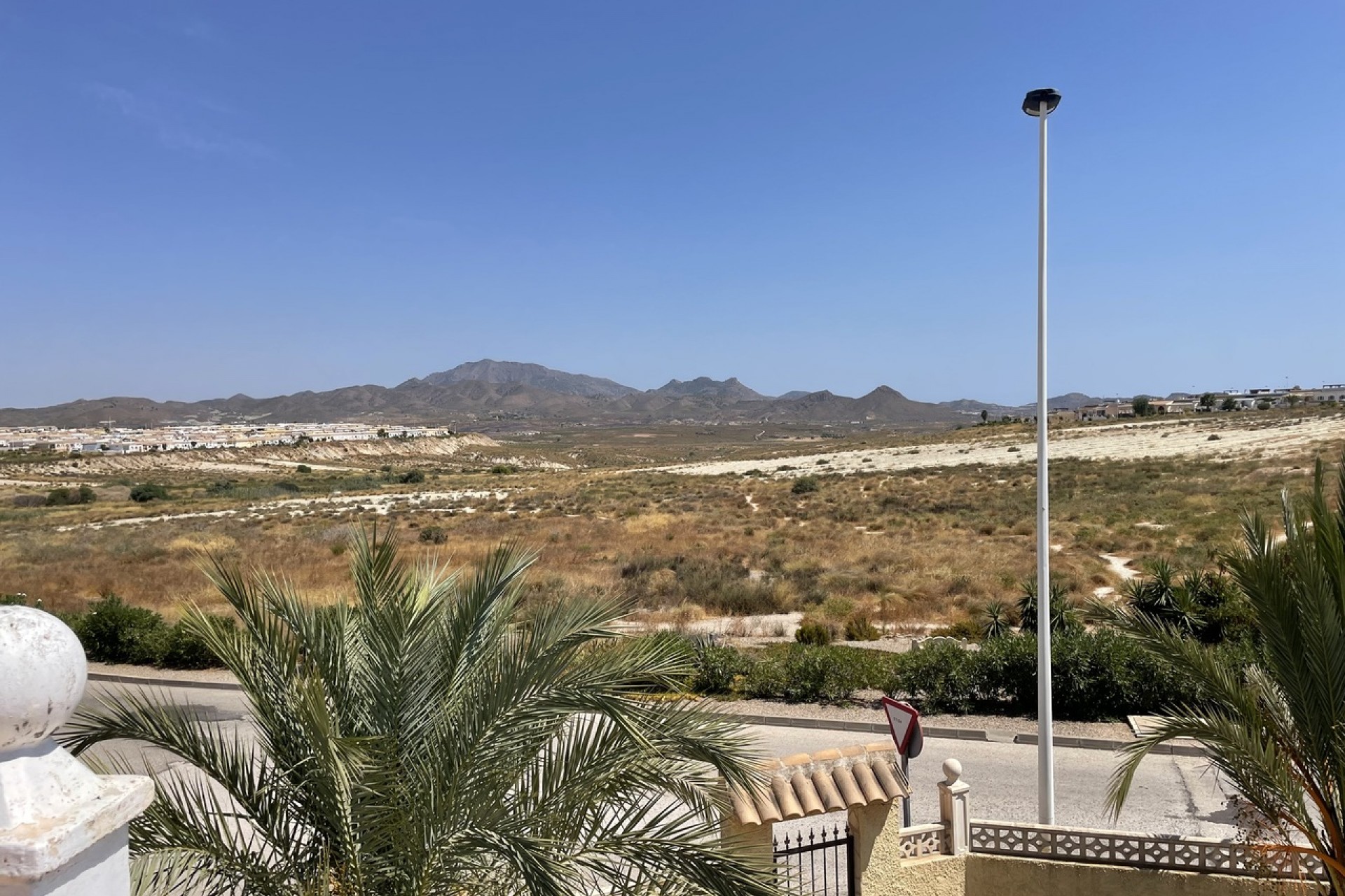 Reventa - Villa -
Camposol - Inland