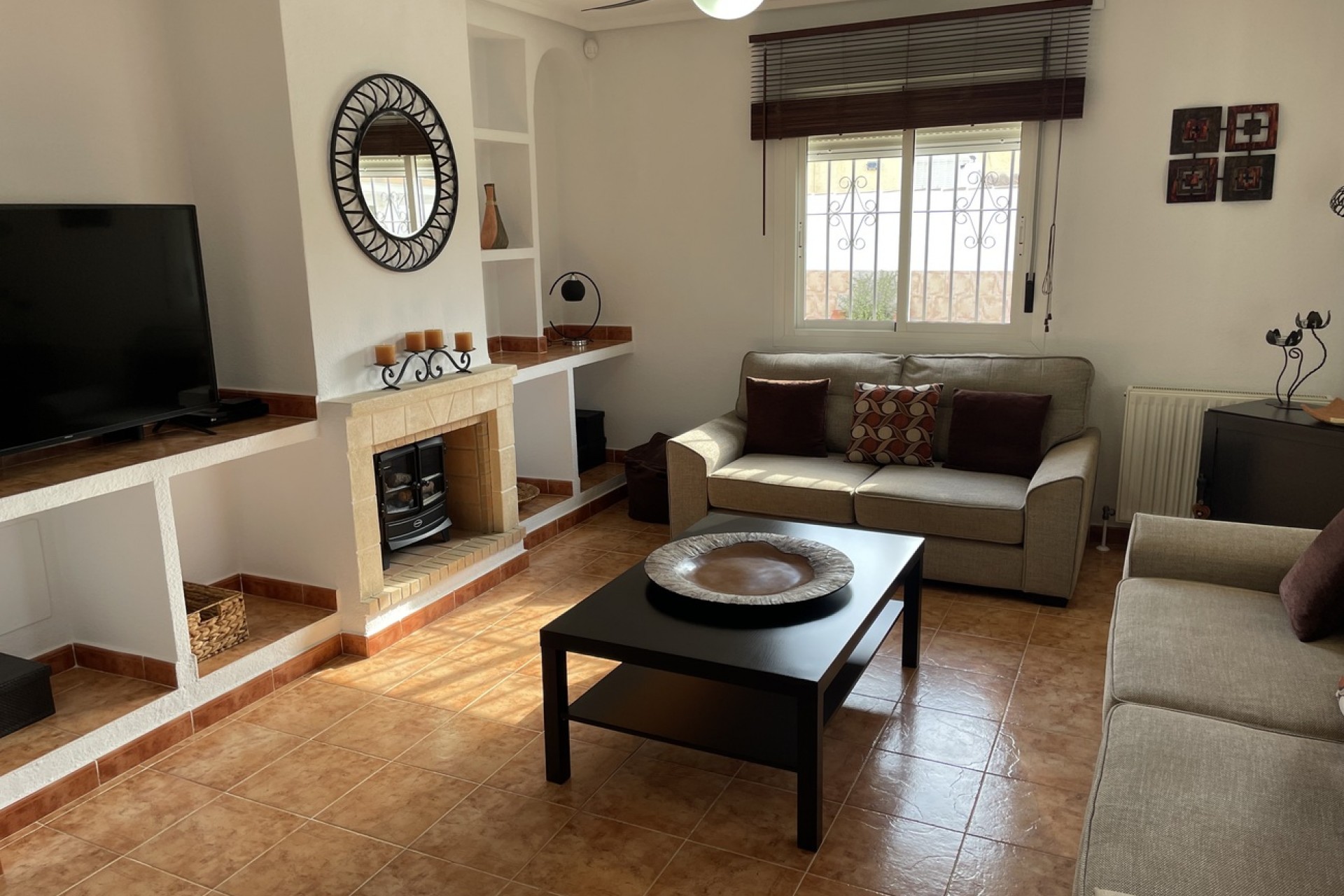 Reventa - Villa -
Camposol - Inland