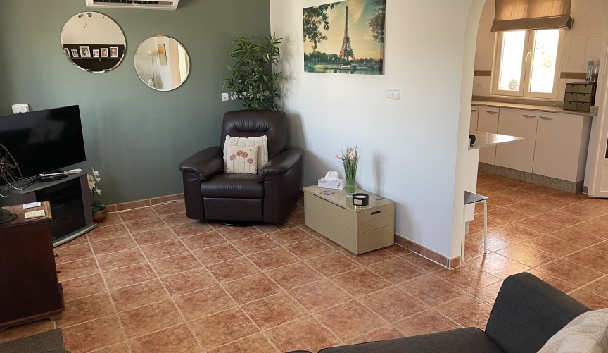 Reventa - Villa -
Camposol - Inland