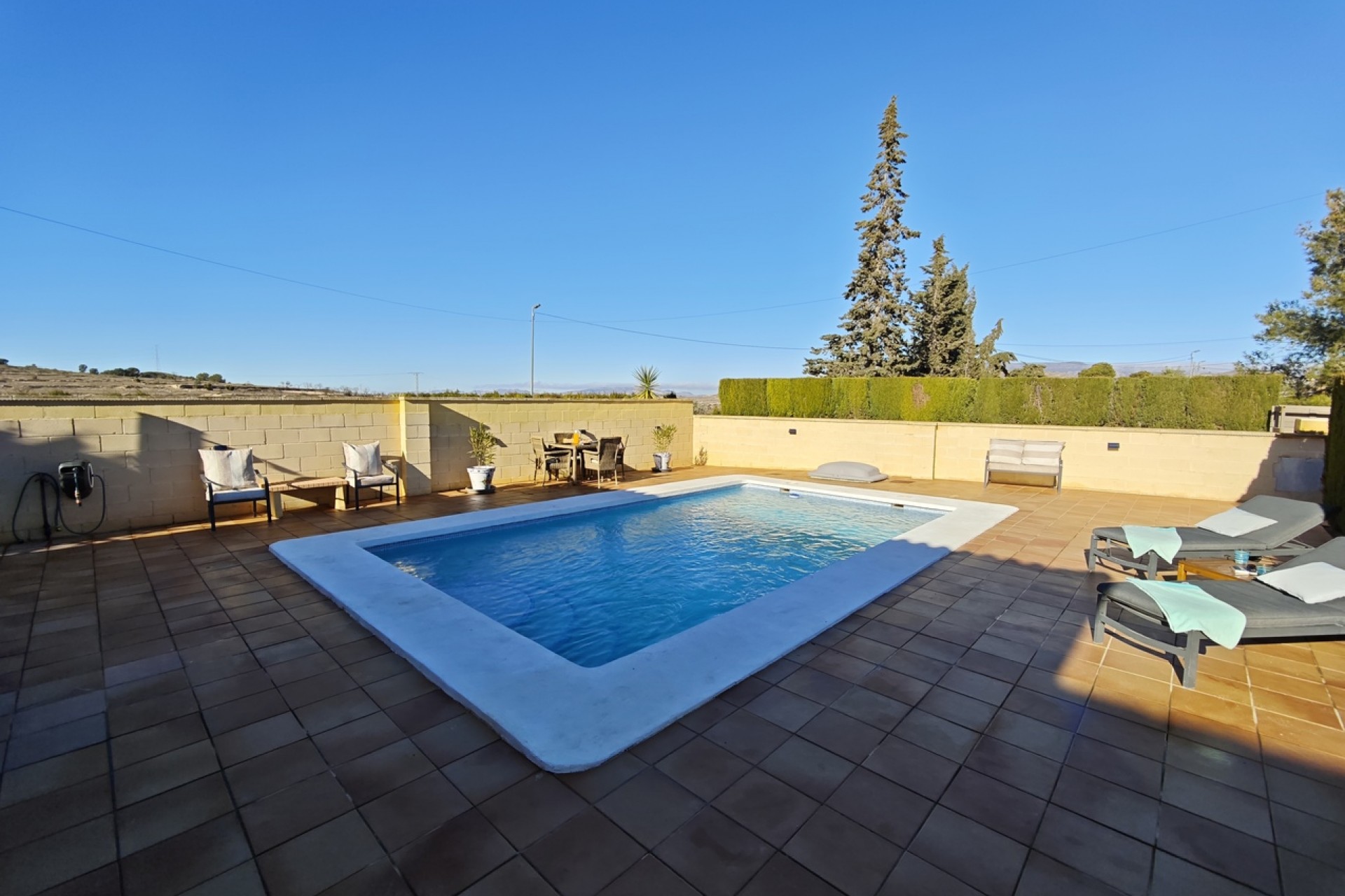 Reventa - Villa -
Canada del Trigo - Inland