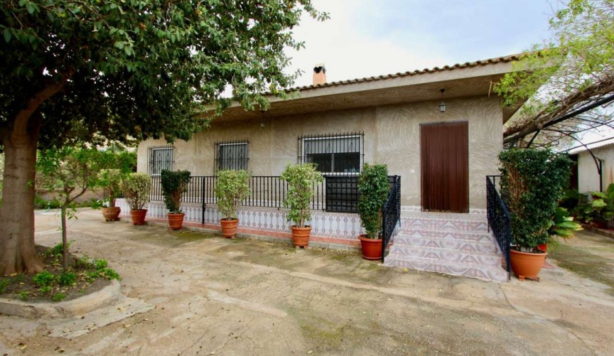 Reventa - Villa -
Canadas De San Pedro - Inland