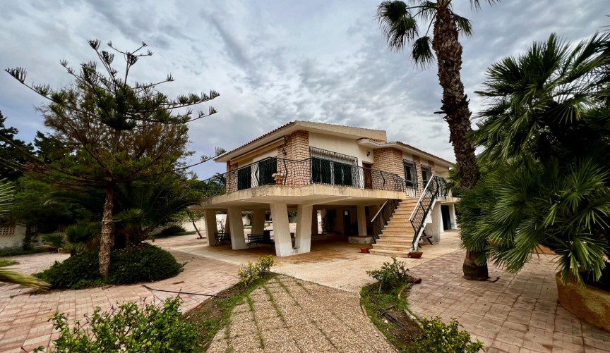 Reventa - Villa -
Cartagena - La Azohía