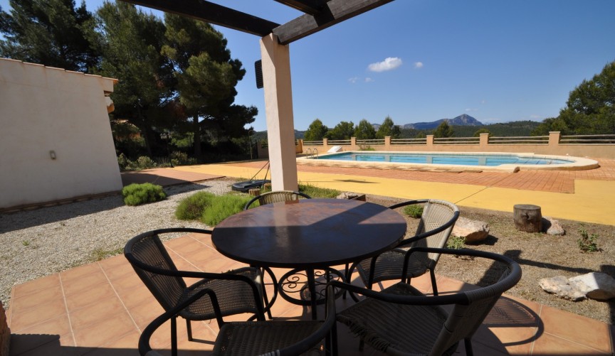 Reventa - Villa -
Castalla - Inland