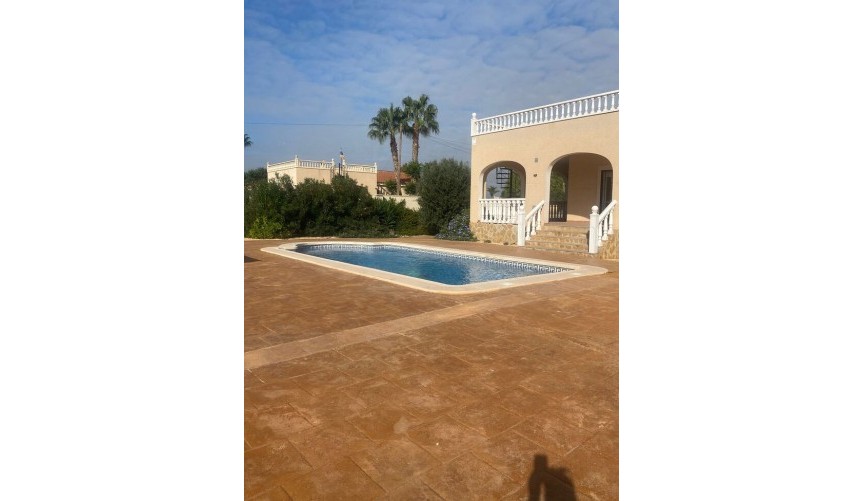 Reventa - Villa -
Catral - Costa Blanca