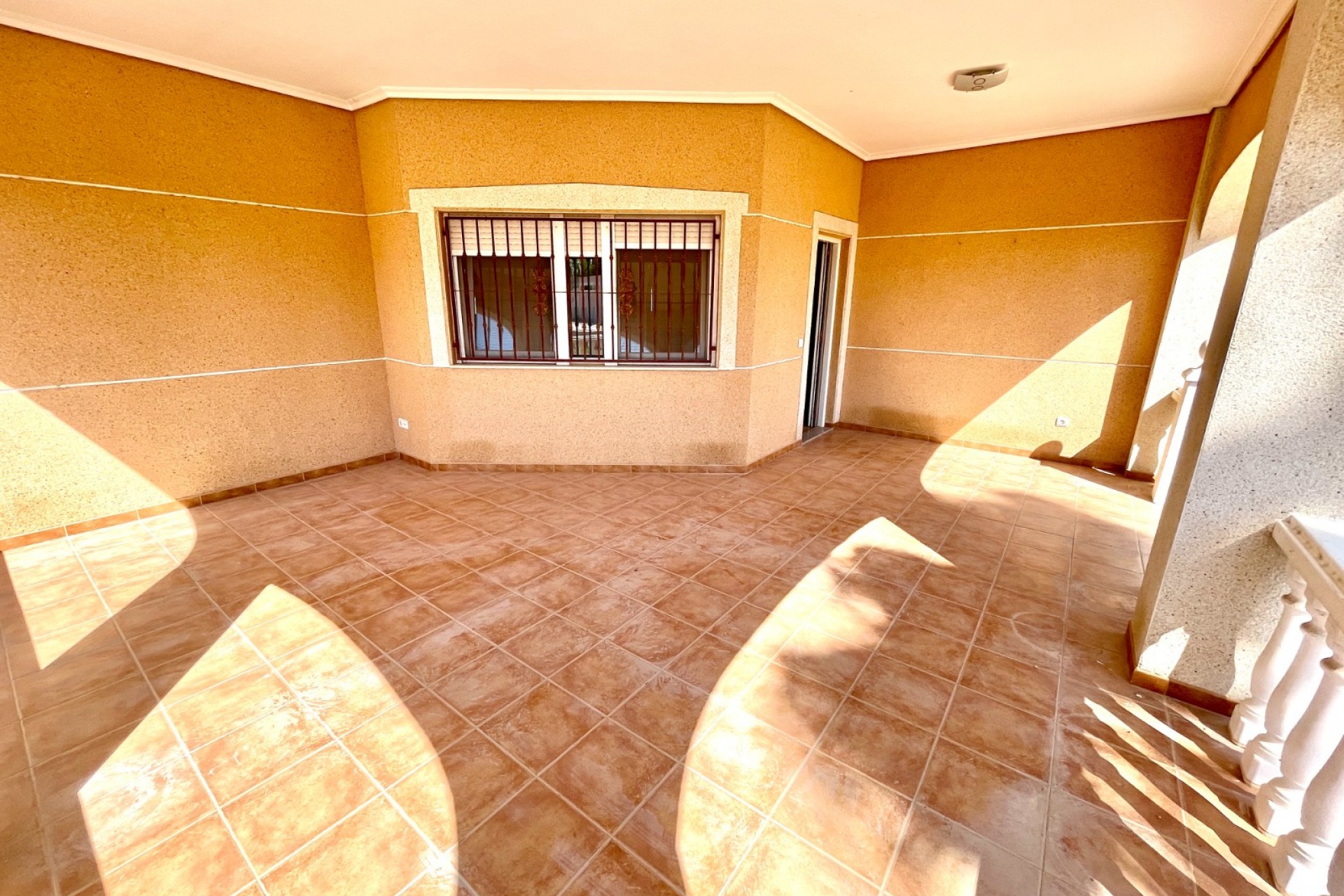 Reventa - Villa -
Catral - Costa Blanca