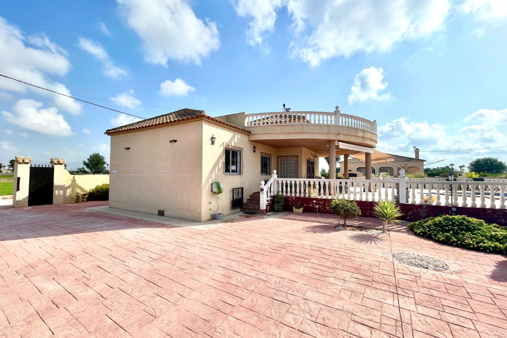 Reventa - Villa -
Catral - Costa Blanca