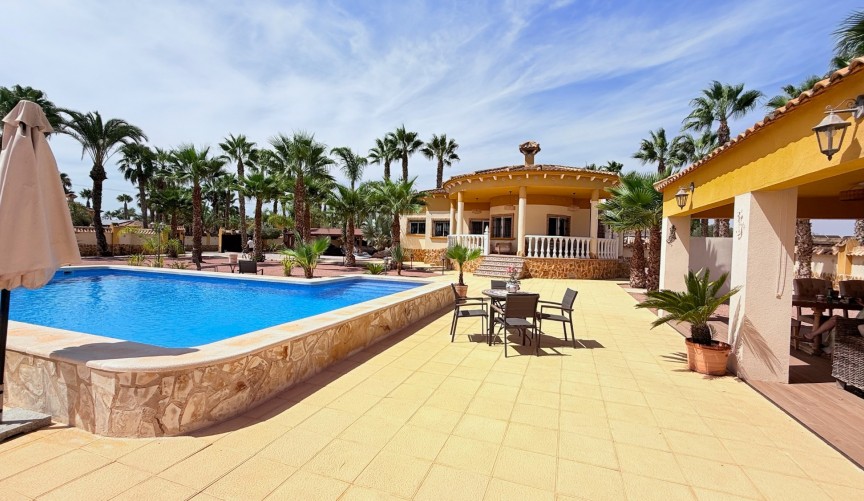 Reventa - Villa -
Catral - Costa Blanca