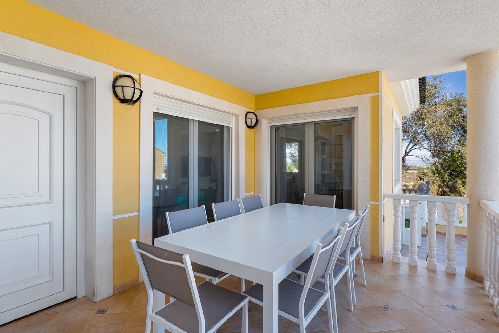Reventa - Villa -
Ciudad De Las Comunicaciones - Costa Blanca