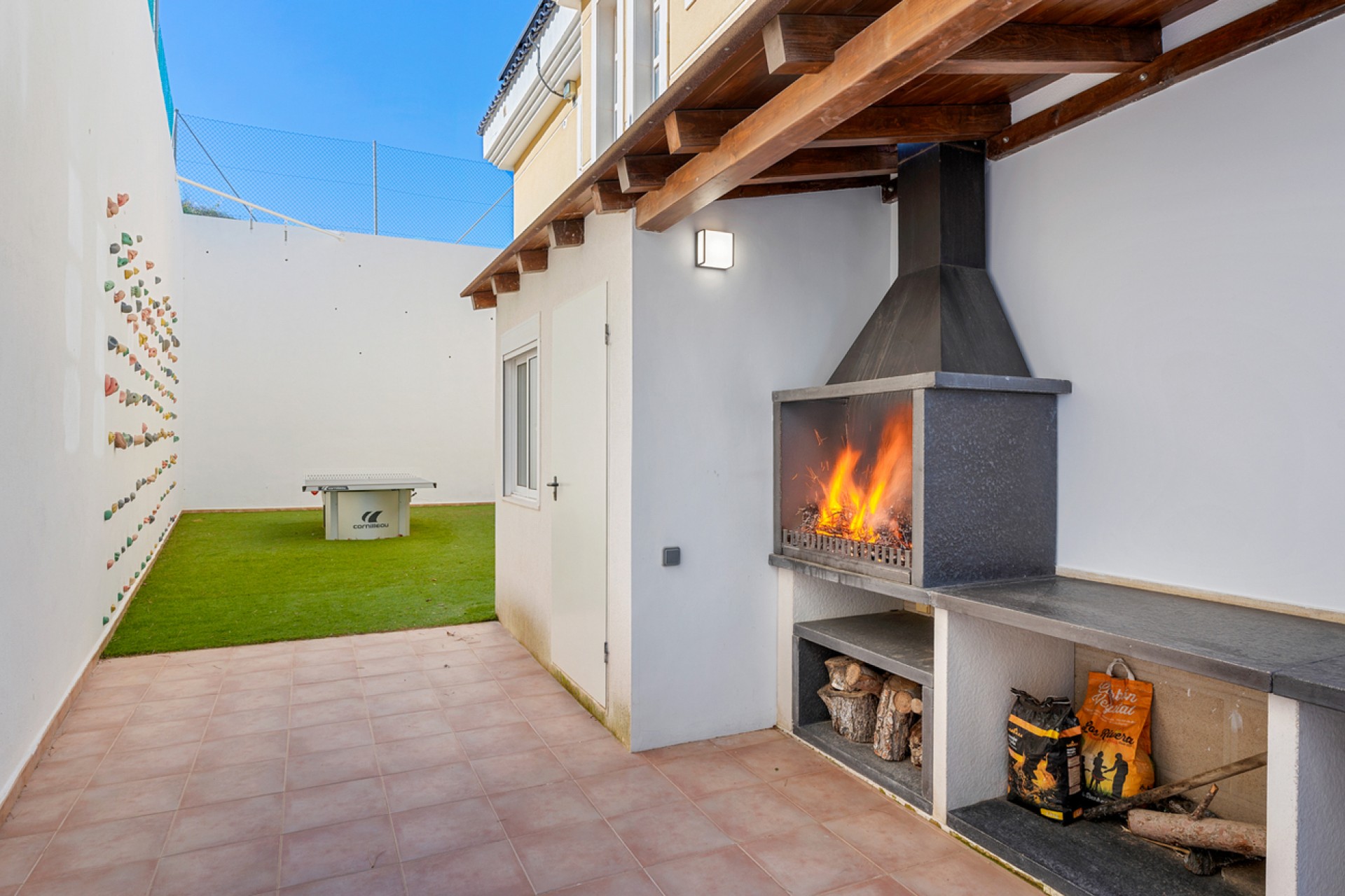Reventa - Villa -
Ciudad De Las Comunicaciones - Costa Blanca