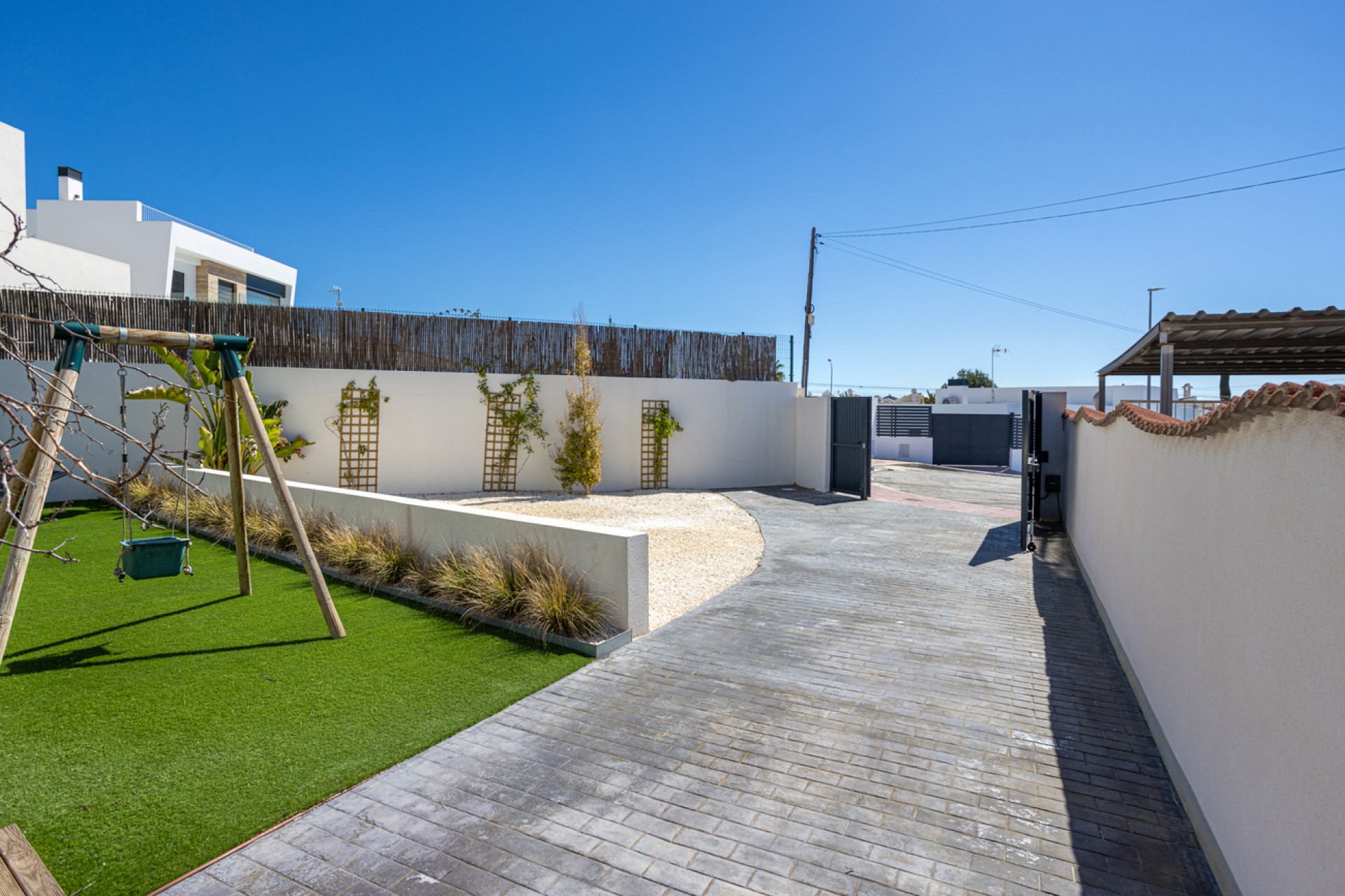 Reventa - Villa -
Ciudad Quesada - center