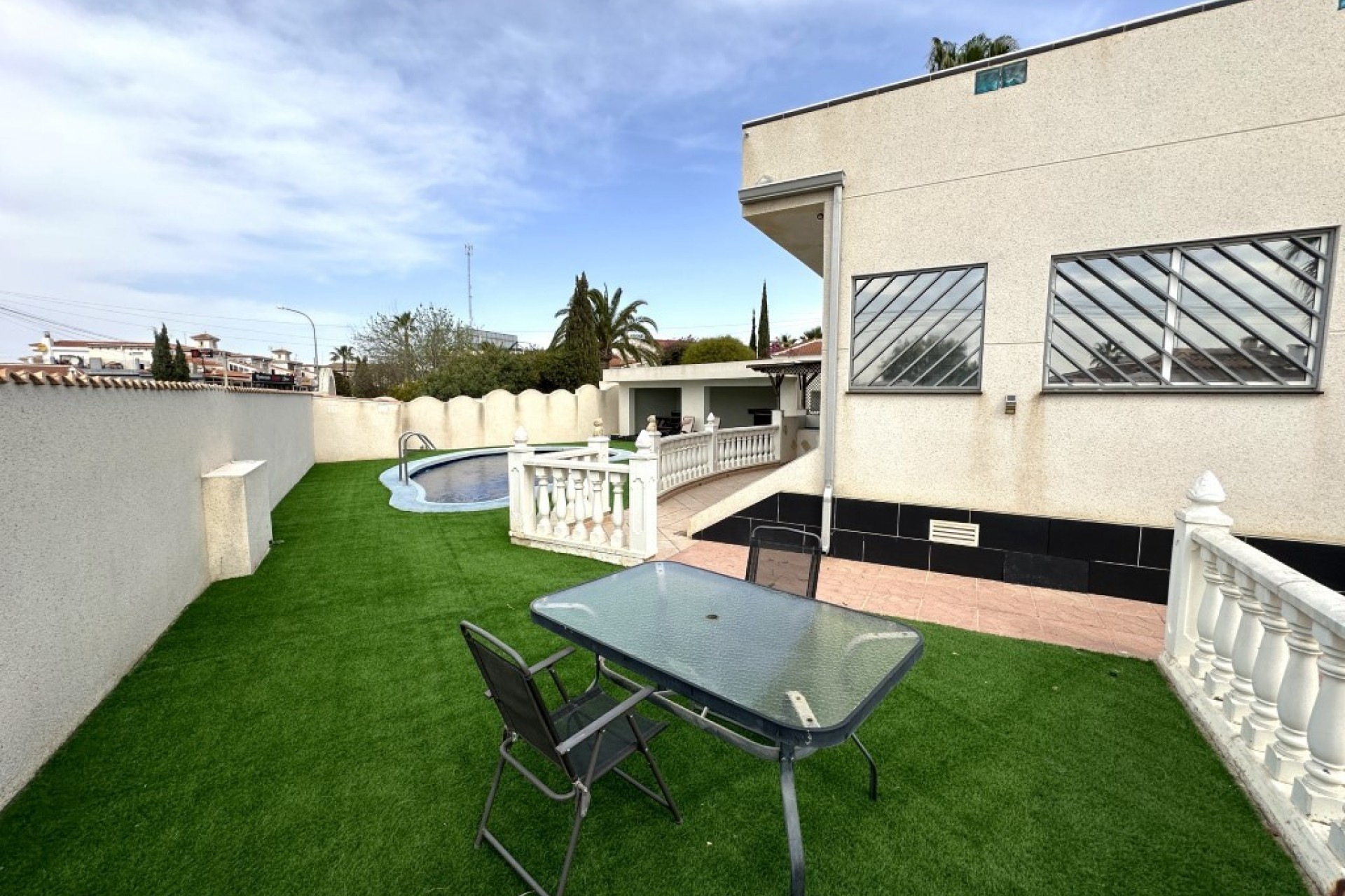 Reventa - Villa -
Ciudad Quesada - Costa Blanca