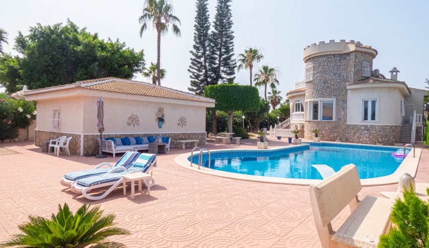 Reventa - Villa -
Ciudad Quesada - Costa Blanca