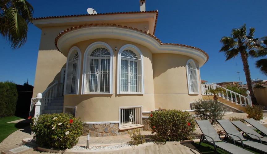 Reventa - Villa -
Ciudad Quesada - Costa Blanca