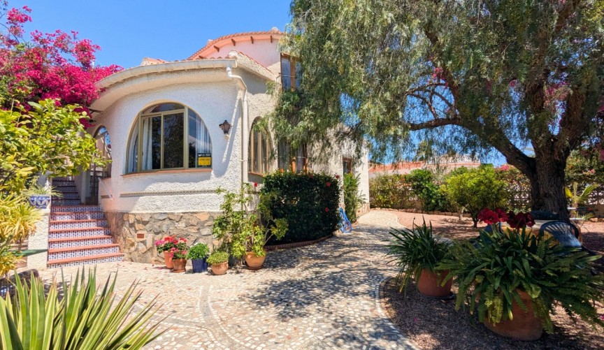 Reventa - Villa -
Ciudad Quesada - Costa Blanca