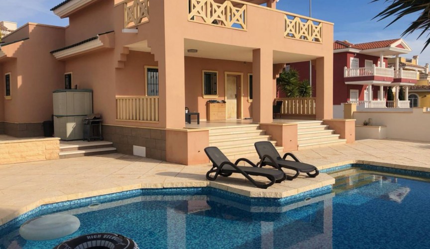 Reventa - Villa -
Ciudad Quesada - Costa Blanca