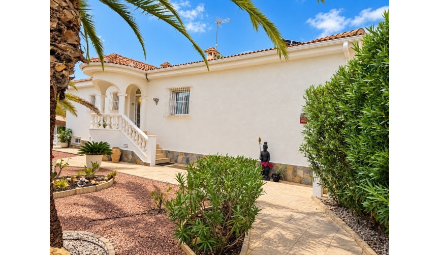 Reventa - Villa -
Ciudad Quesada - Costa Blanca