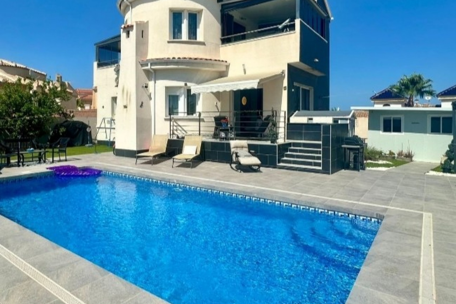 Reventa - Villa -
Ciudad Quesada - Costa Blanca