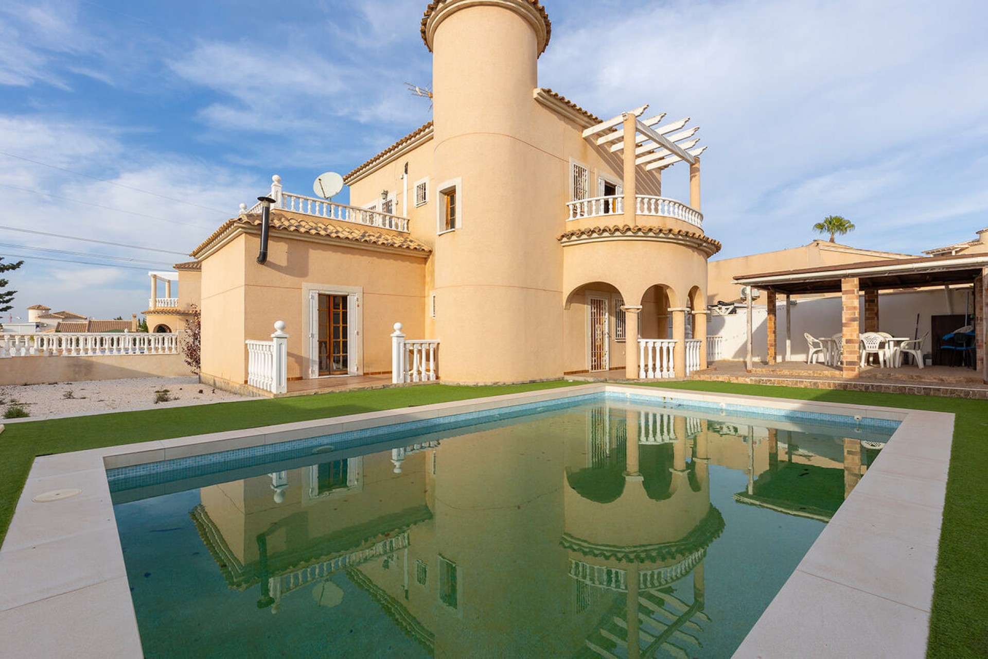 Reventa - Villa -
Ciudad Quesada