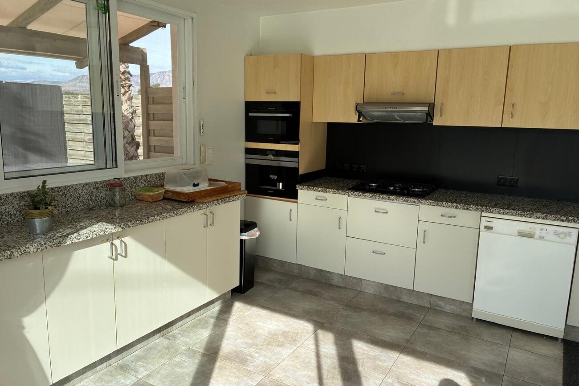 Reventa - Villa -
Crevillent - Costa Blanca