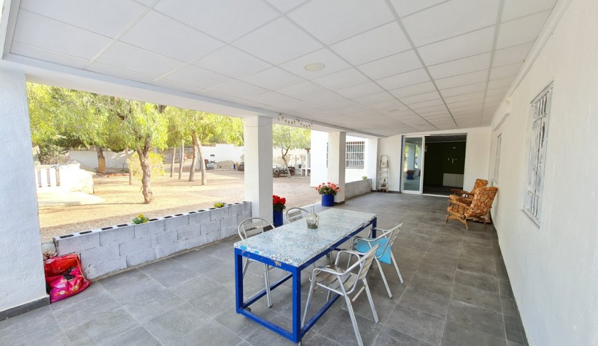 Reventa - Villa -
Crevillent - Inland