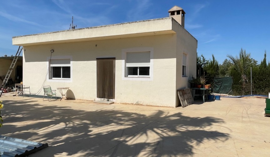 Reventa - Villa -
Crevillent - Inland