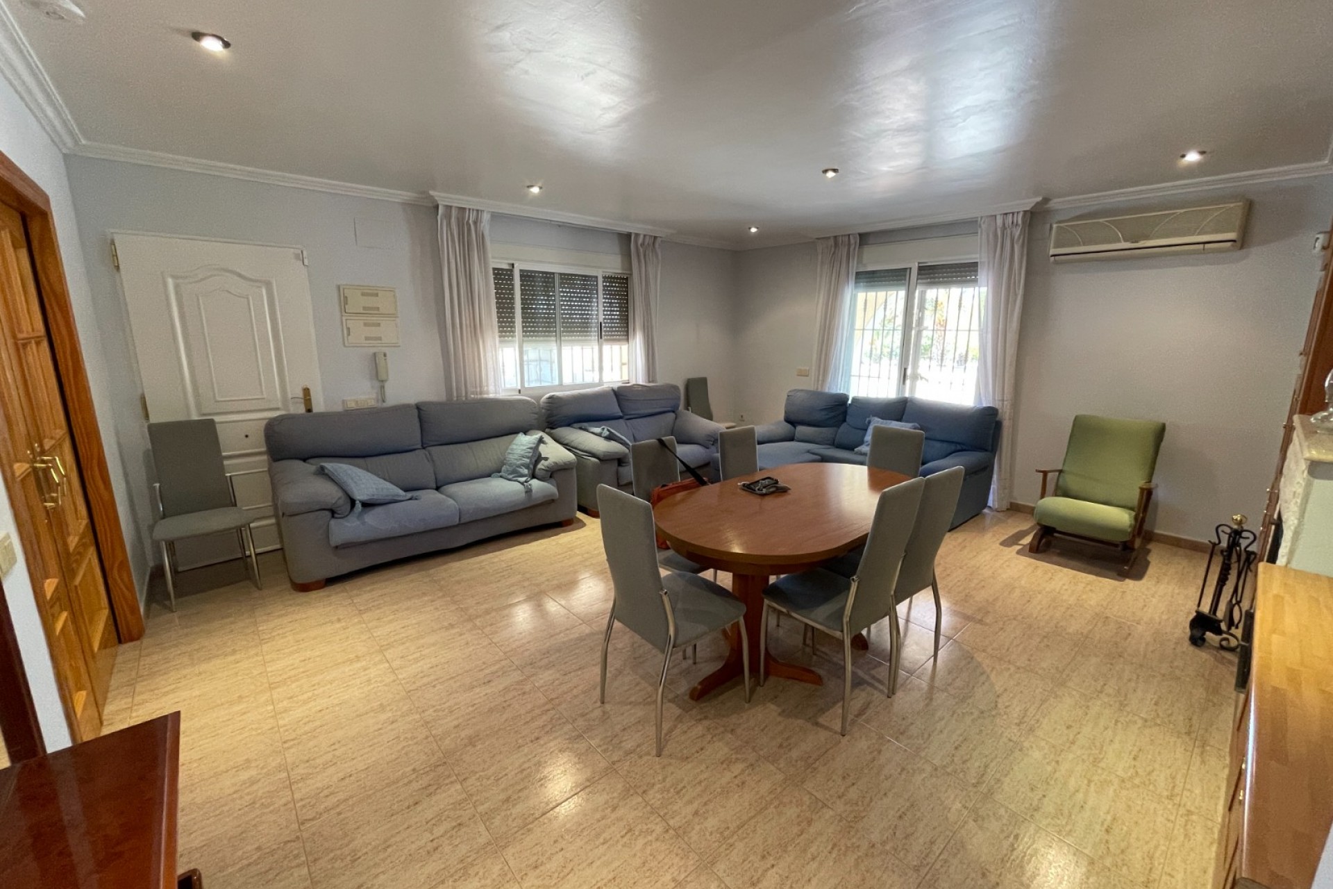 Reventa - Villa -
Crevillent - Inland