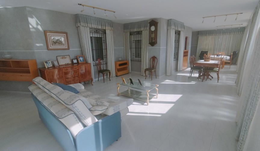 Reventa - Villa -
Crevillent - Inland