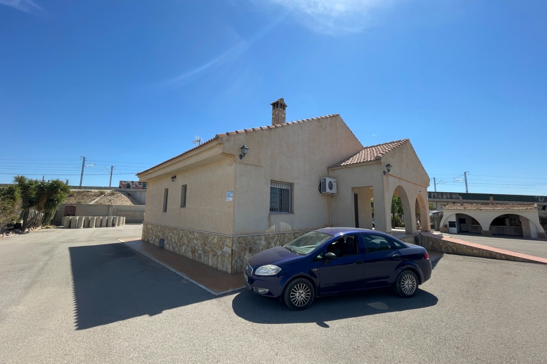 Reventa - Villa -
Crevillent - Inland