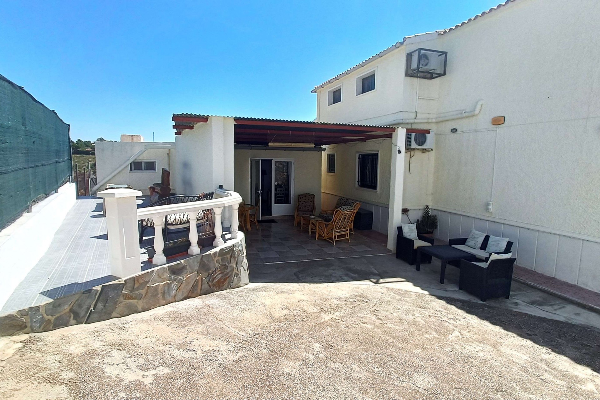 Reventa - Villa -
Crevillent - Inland