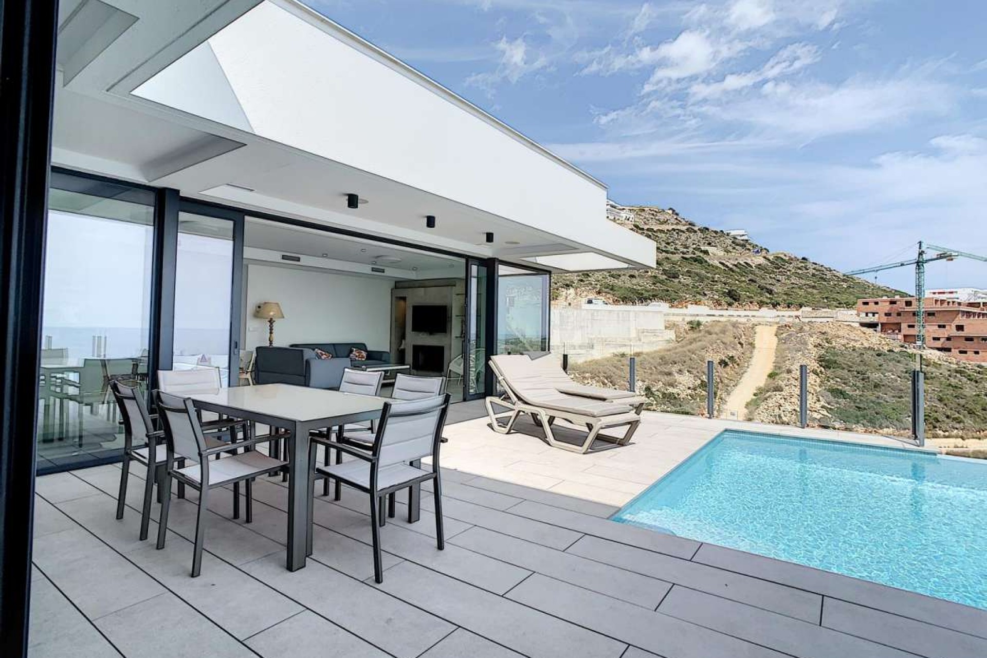 Reventa - Villa -
Cumbre del Sol - Costa Blanca