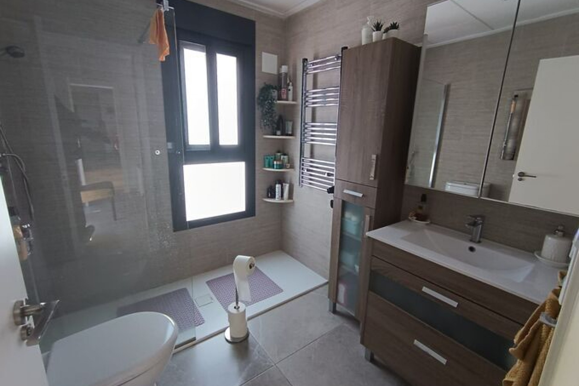 Reventa - Villa -
Daya Nueva - Costa Blanca